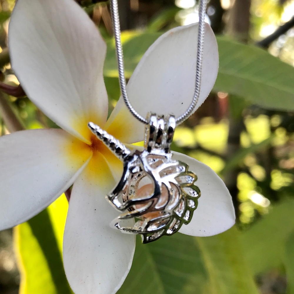 Oyster & Unicorn Necklace